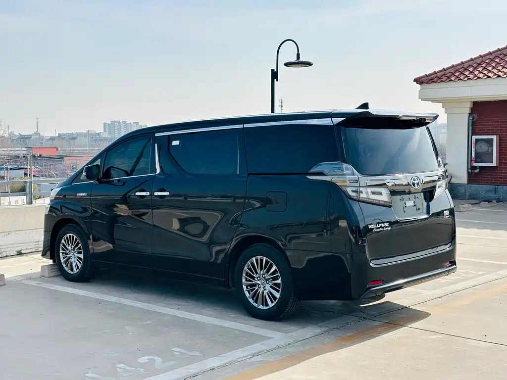 Toyota Vellfire 2021 — фото 6