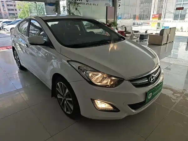 Hyundai Elantra Langdong 2015
