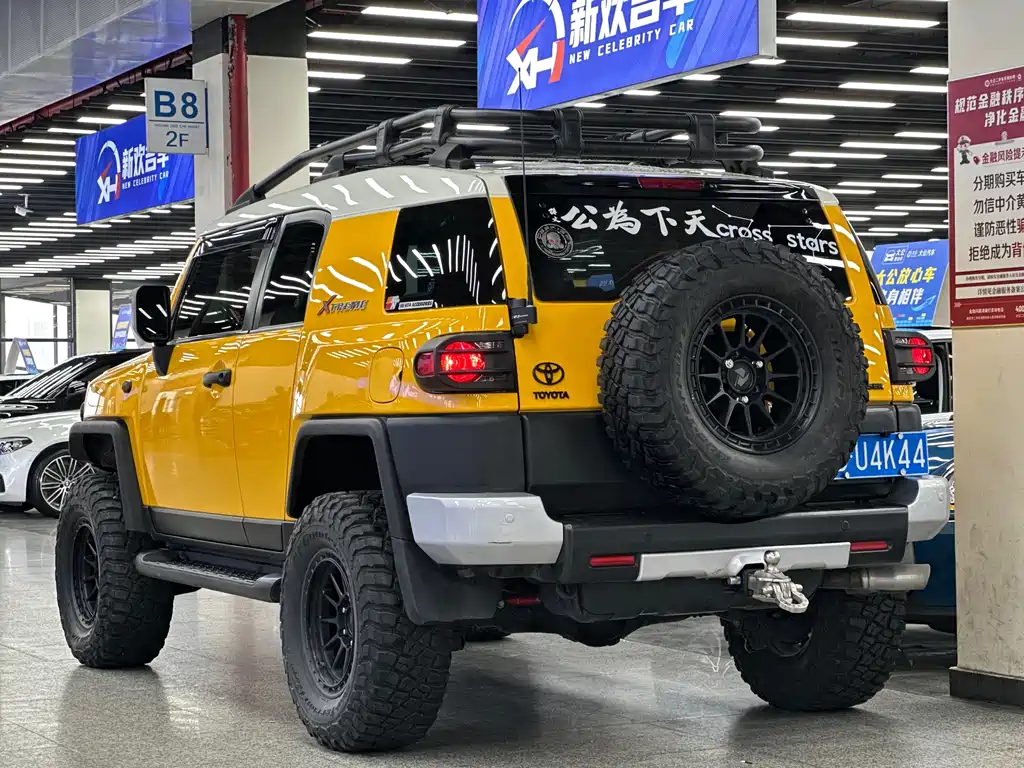 Toyota FJ Cruiser 2019 — фото 15