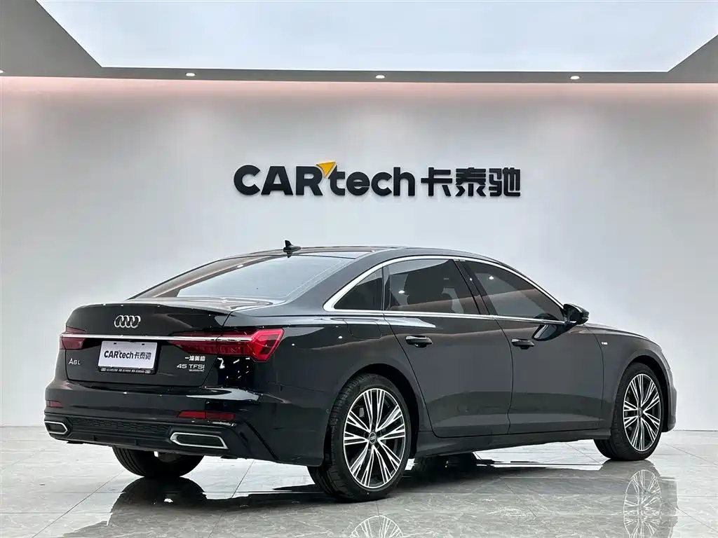 Audi A6L 2022