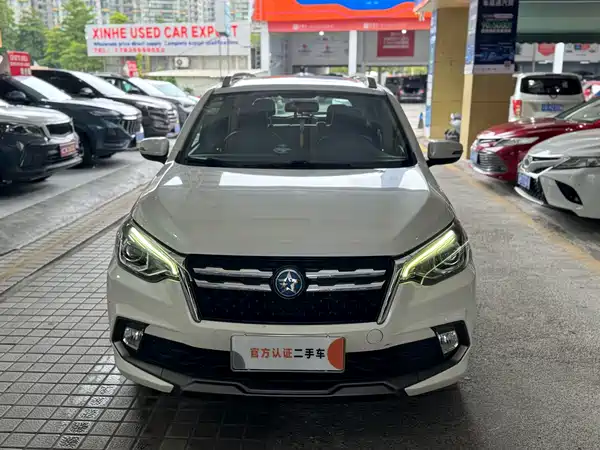 Venucia T70 2018