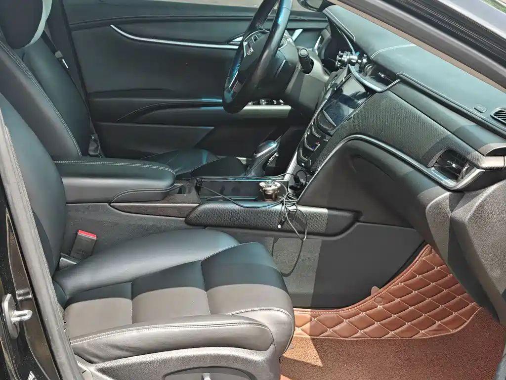 Cadillac XTS 2019 — фото 13