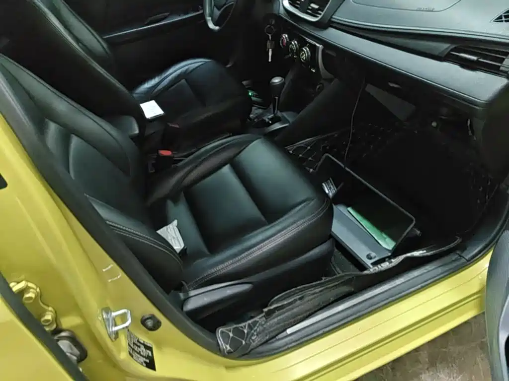 Toyota Yaris L 2020 — фото 25