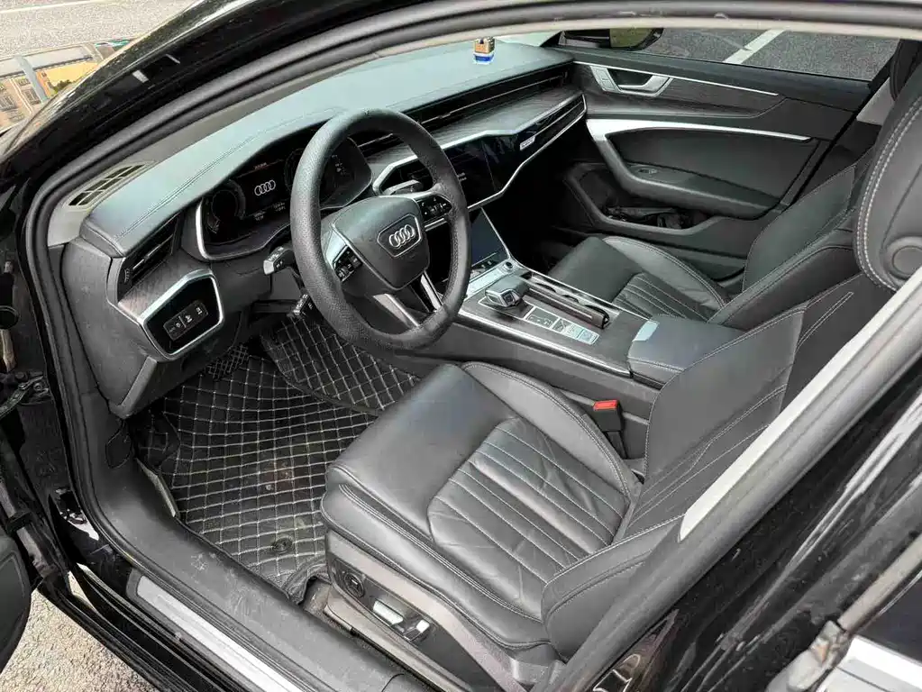 Audi A6L 2023