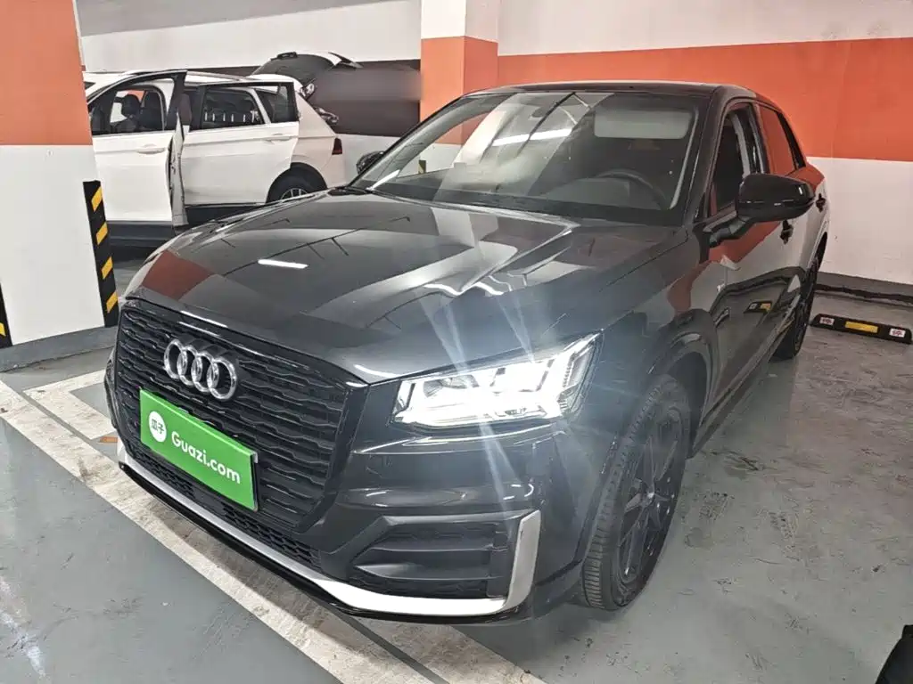 Audi Q2L 2019