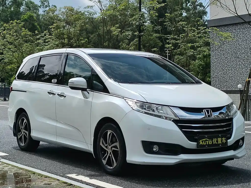 Honda Odyssey 2016 — фото 11