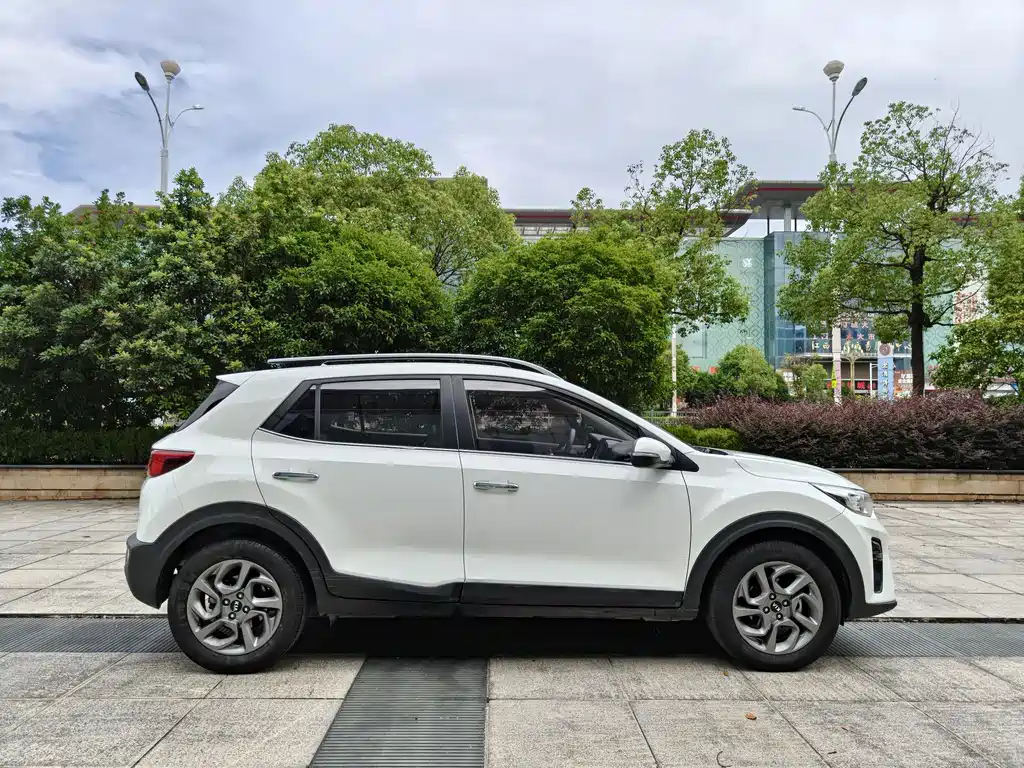 Kia KX1 2019