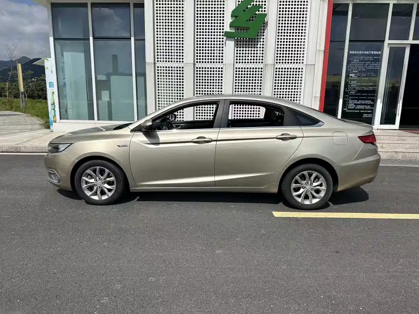 Geely Emgrand GL 2017