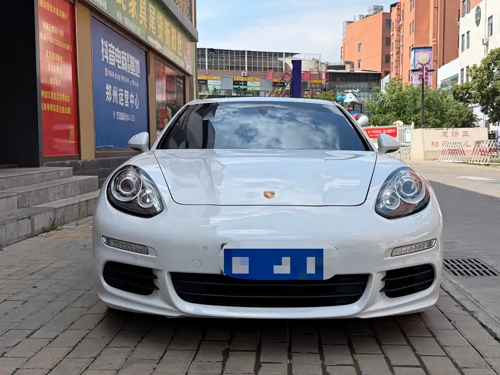 Porsche Panamera 2016