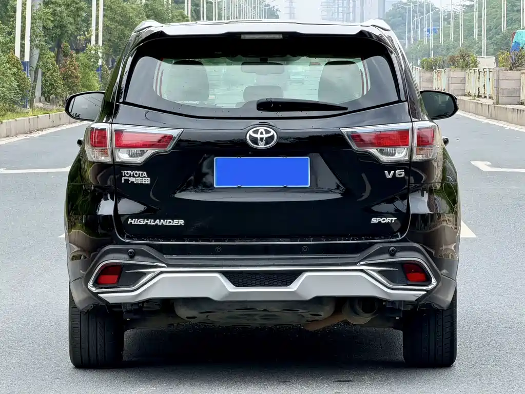 Toyota Highlander 2017 — фото 8
