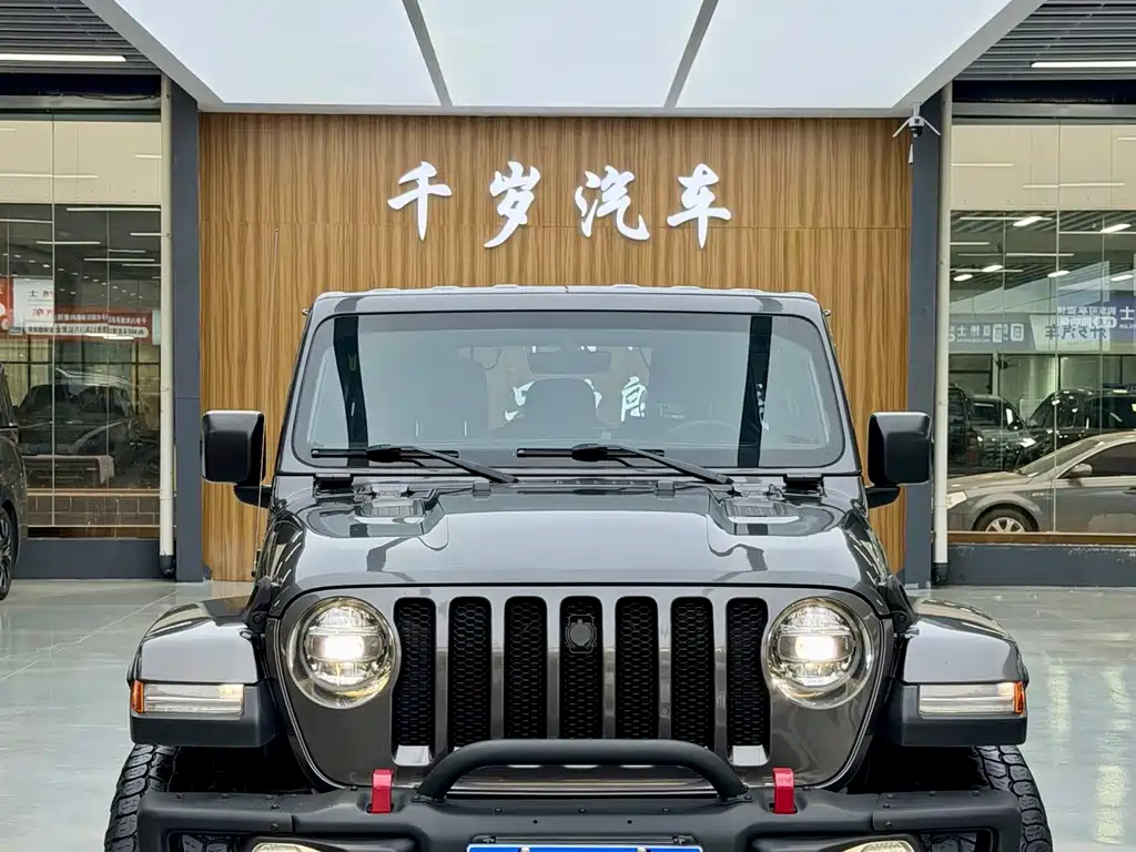 Jeep Wrangler 2021 — фото 3