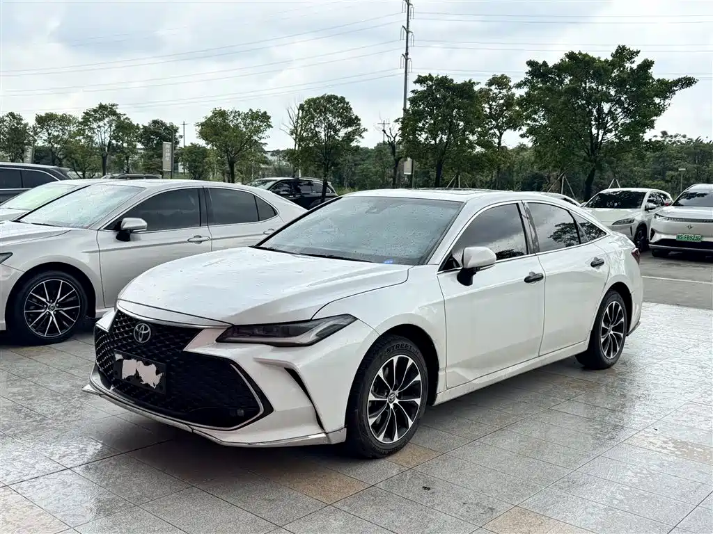 Toyota Avalon 2023 — фото 1