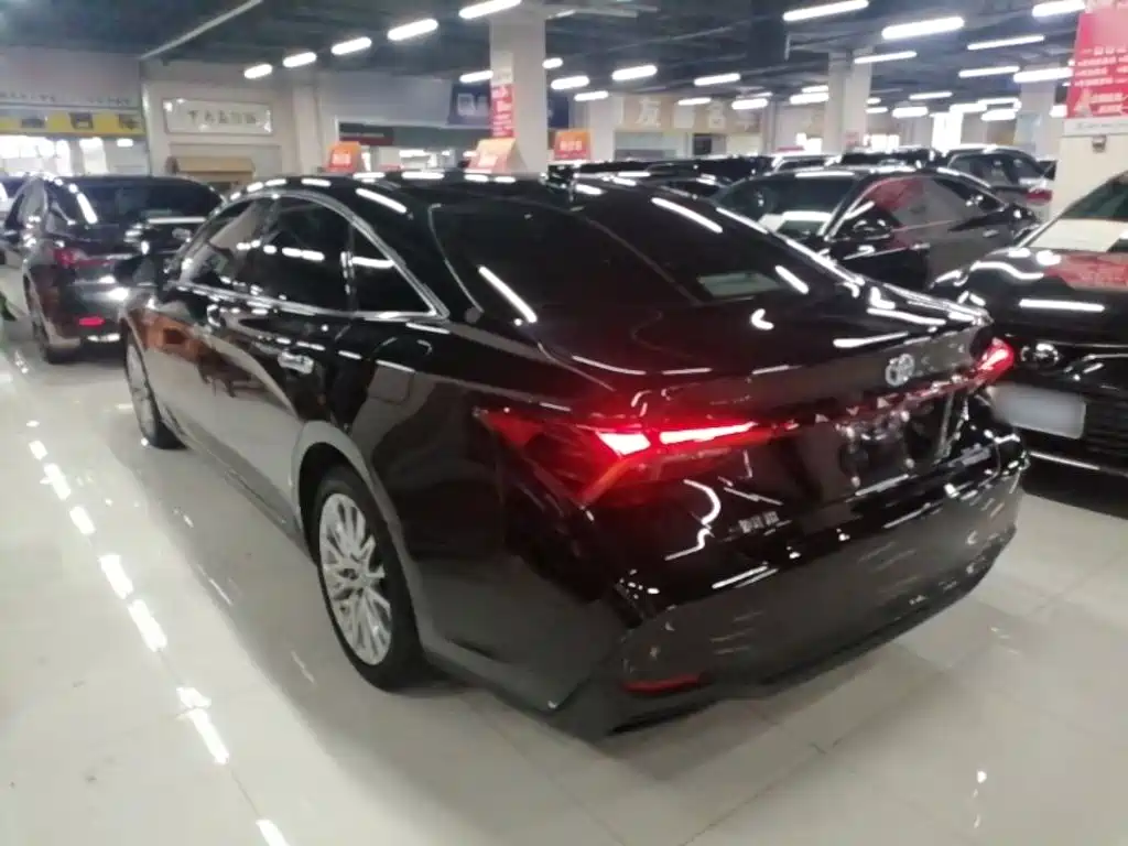 Toyota Avalon 2023