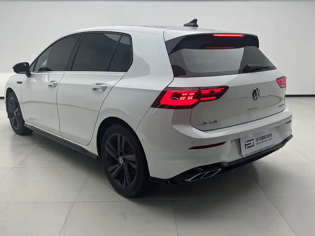 Volkswagen Golf 2023