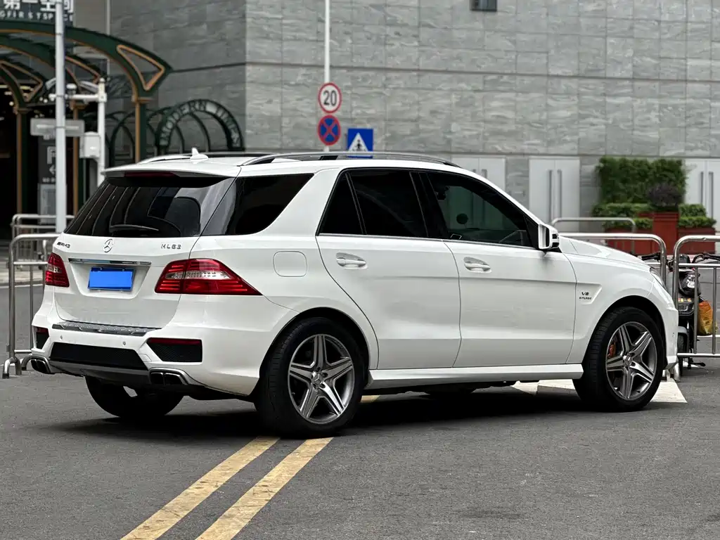Mercedes-Benz M-Class AMG 2015 — фото 20