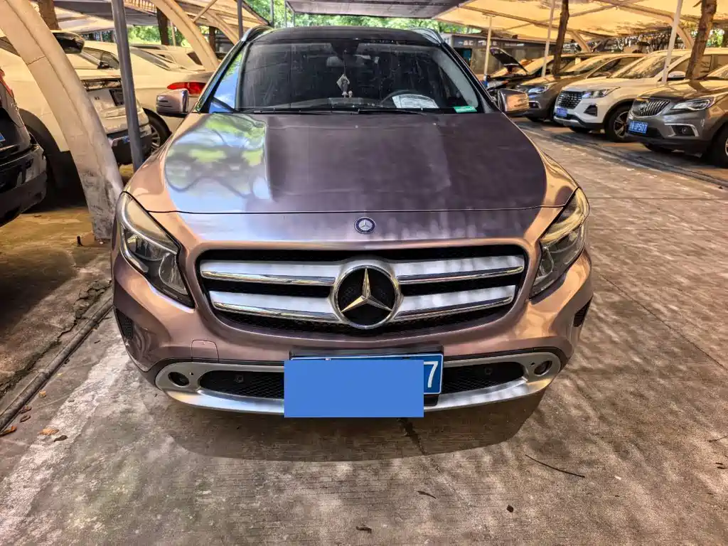Mercedes-Benz GLA 2015