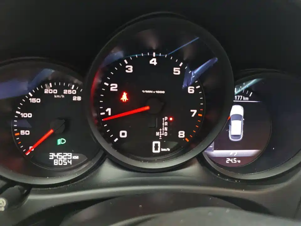 Porsche Macan 2016