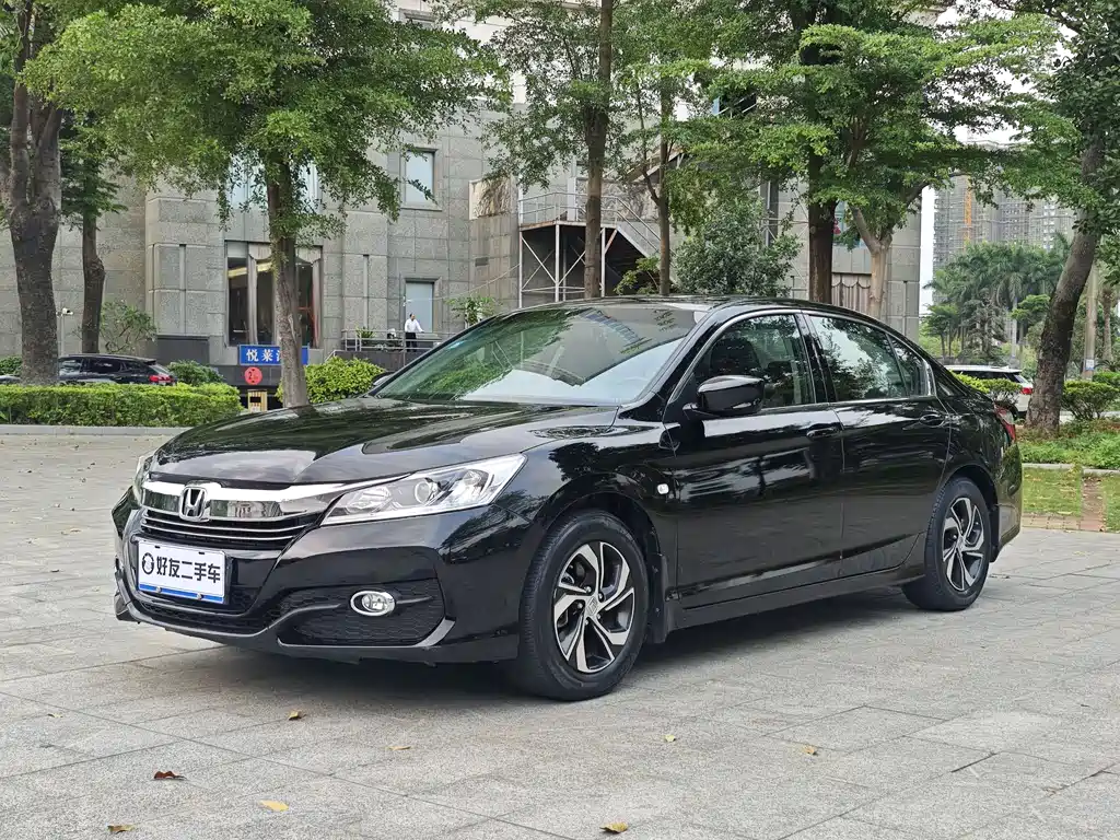 Honda Accord 2018 — фото 1