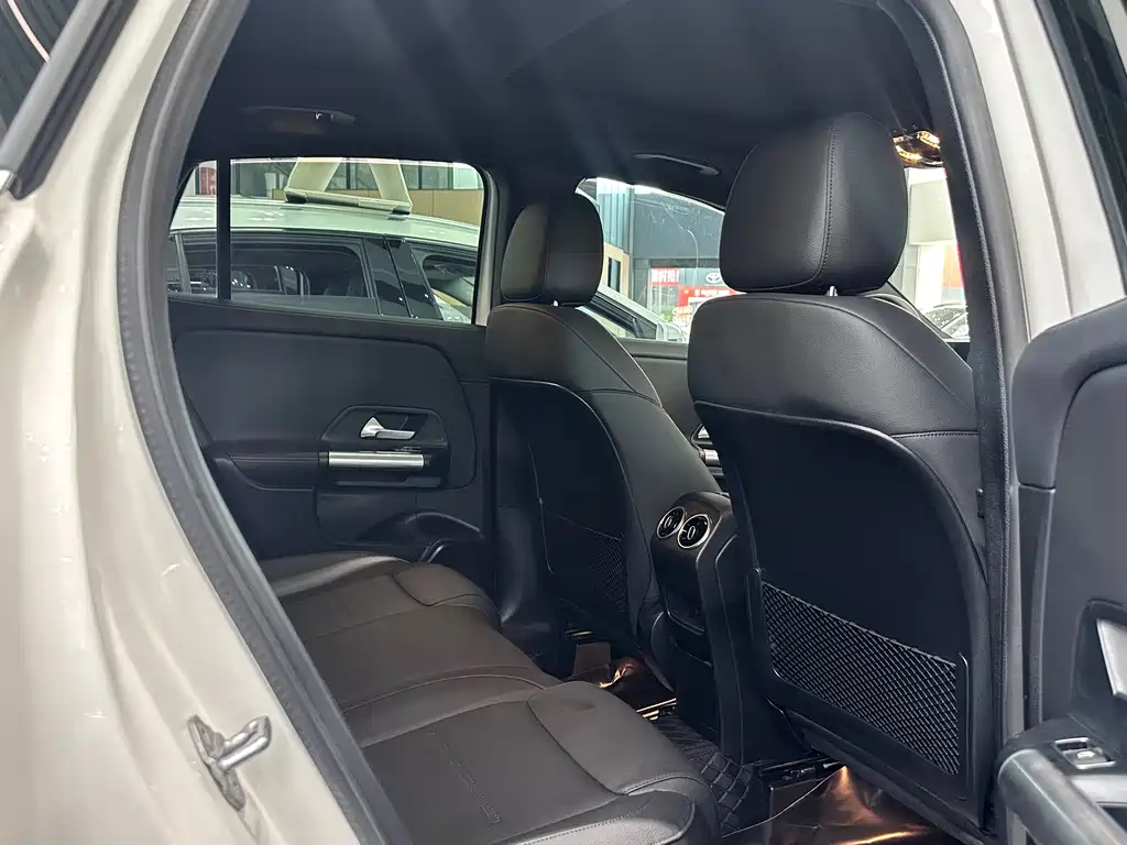 Mercedes-Benz GLA 2020