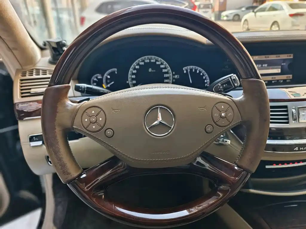 Mercedes-Benz S-Class 2011 — фото 25