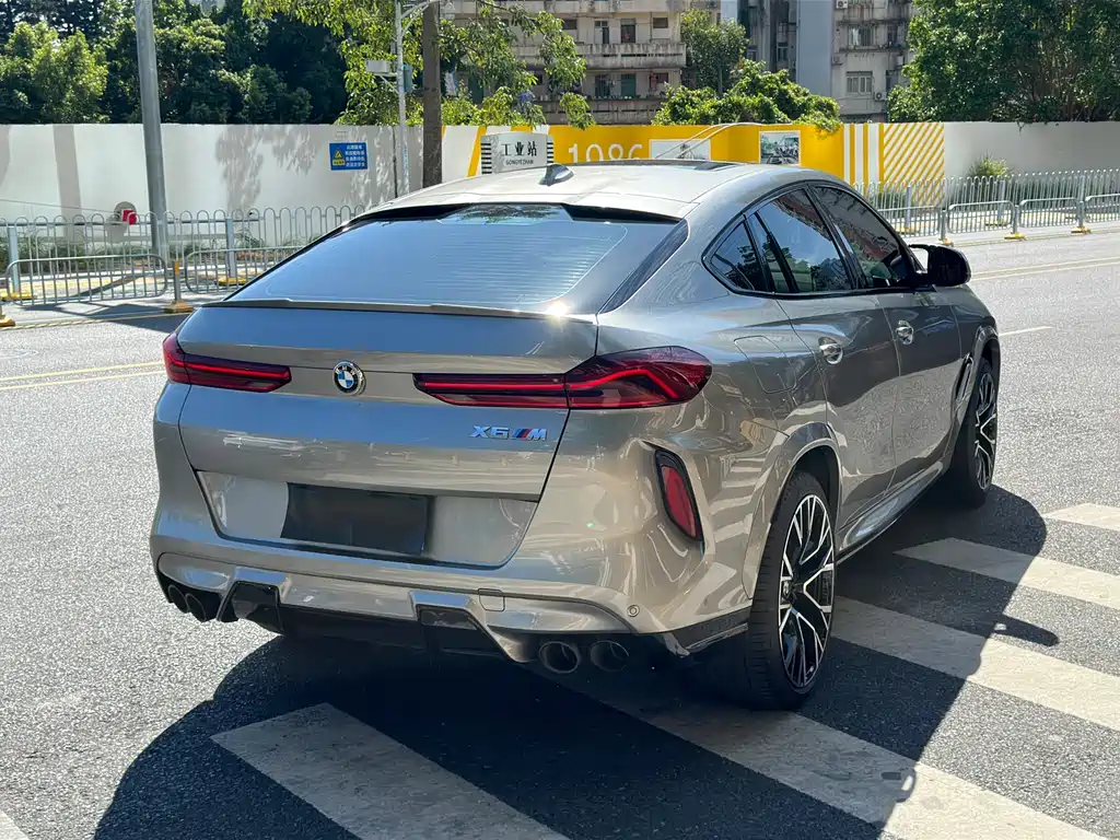 BMW X6 M 2021 — фото 16