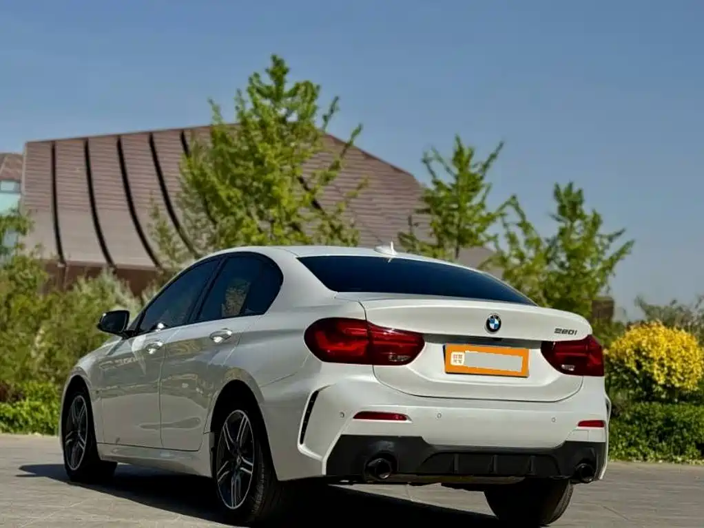 BMW 1 Series 2023