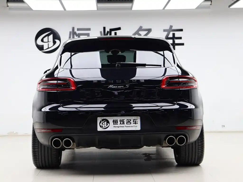 Porsche Macan 2015 — фото 28