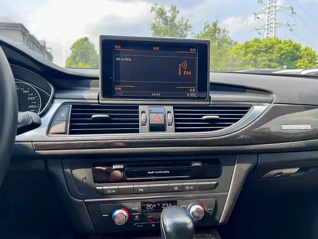 Audi A6L 2016 — фото 13