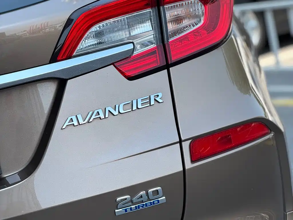Honda Avancier 2017 — фото 8