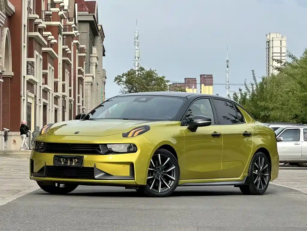 Lynk & Co 03 2021 — фото 1