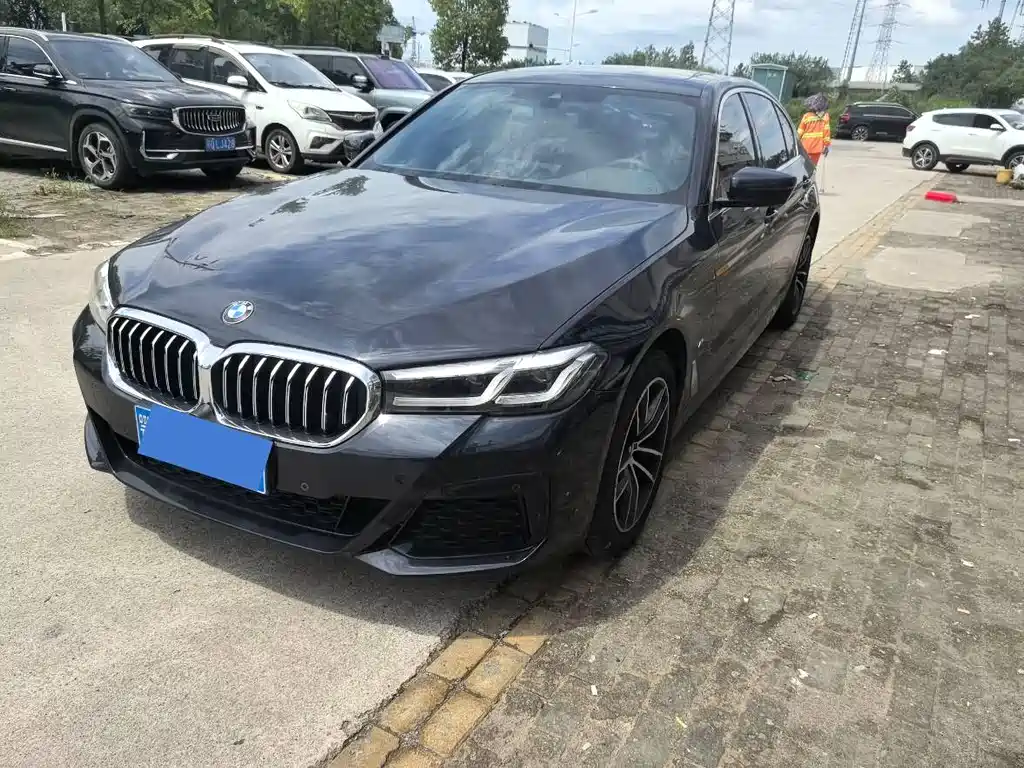 BMW 5 Series 2023