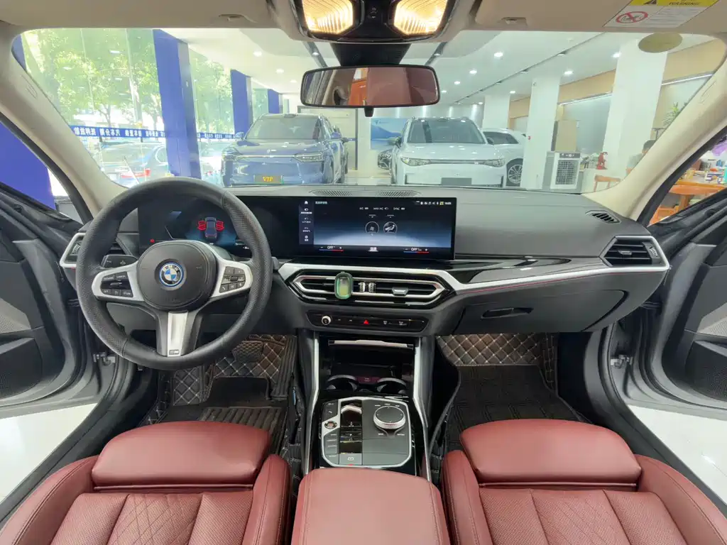 BMW i3 2023