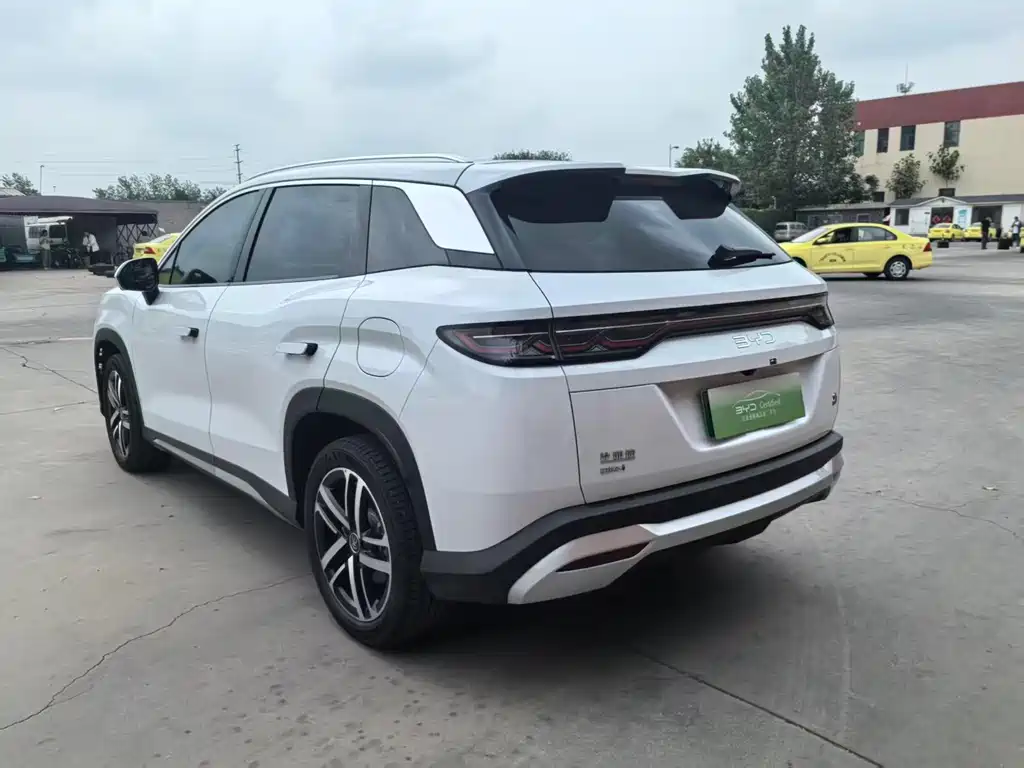 BYD Song L DM-i 2024 — фото 10