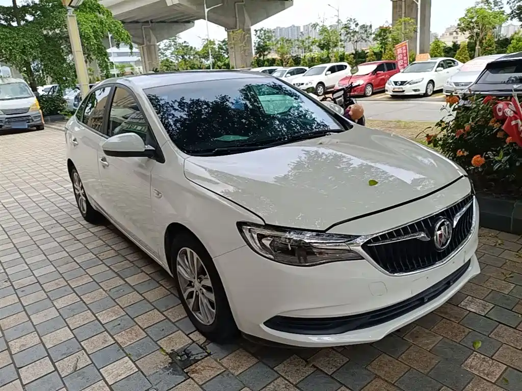Buick Excelle 2019 — фото 4