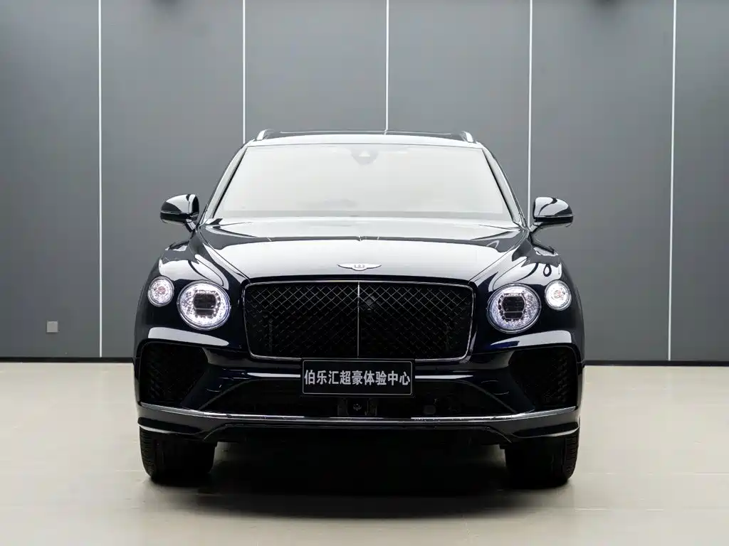 Bentley Bentayga 2025 — фото 4