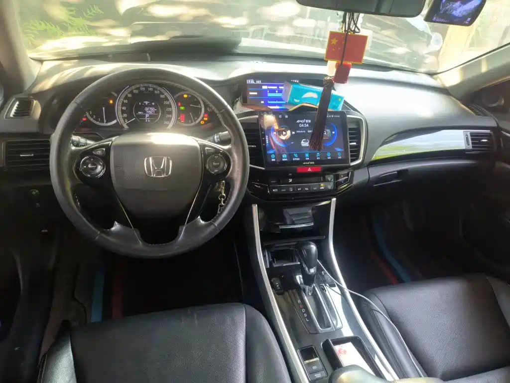 Honda Accord 2016 — фото 13