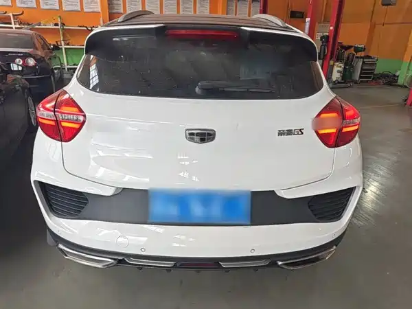 Geely Emgrand GS 2018