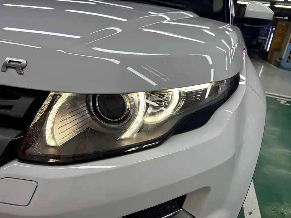 Land Rover Range Rover Evoque 2015 — фото 26