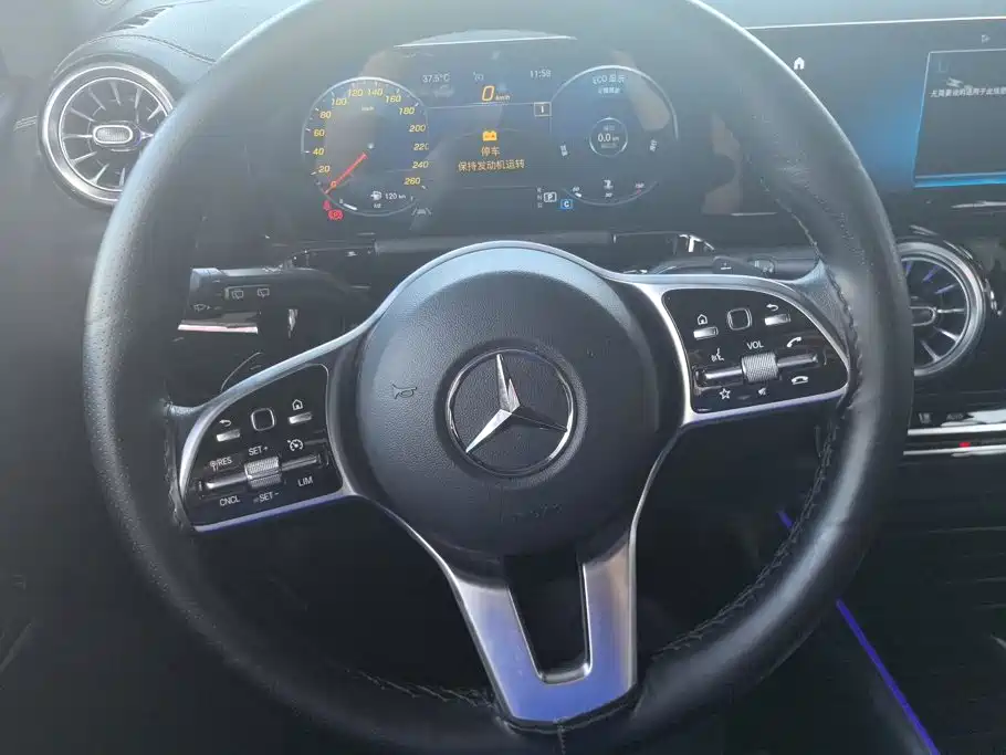 Mercedes-Benz GLA 2022 — фото 15