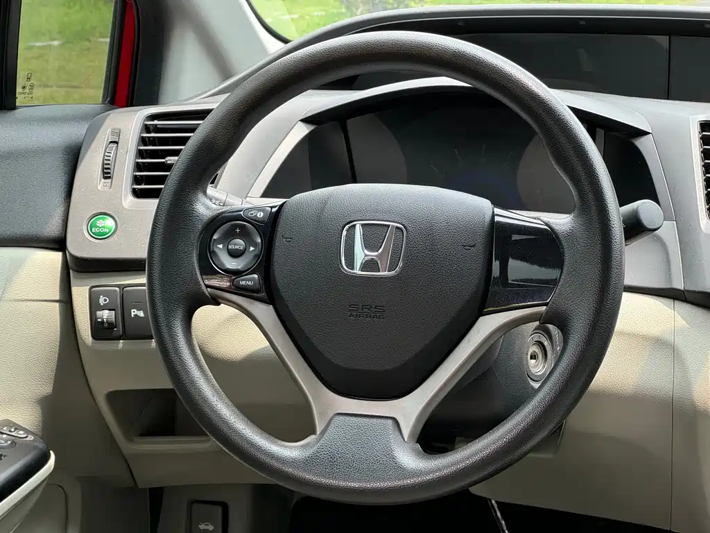 Honda Civic 2015 — фото 11