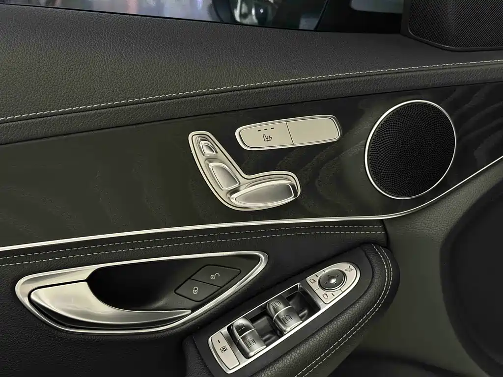 Mercedes-Benz C-Class 2020 — фото 18
