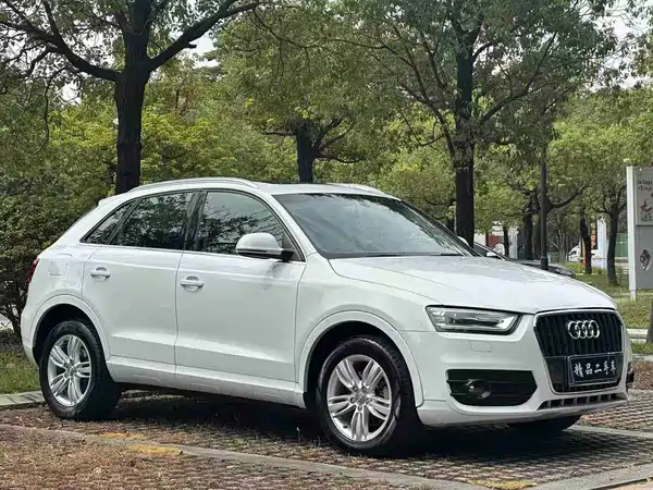 Audi Q3 2015