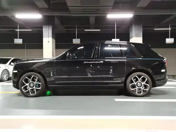 Rolls-Royce Cullinan 2023
