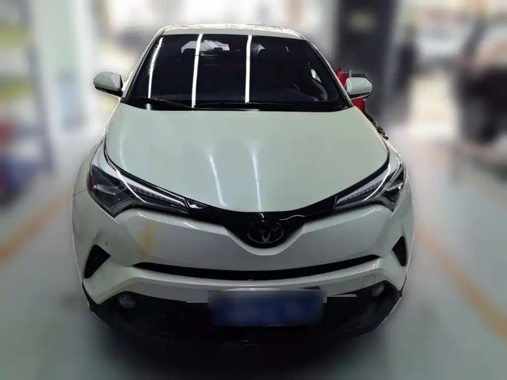 Toyota C-HR 2020 — фото 24