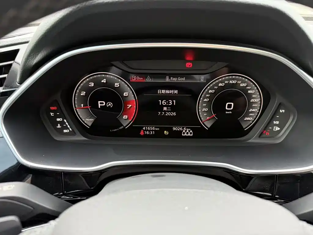 Audi Q3 2023 — фото 15