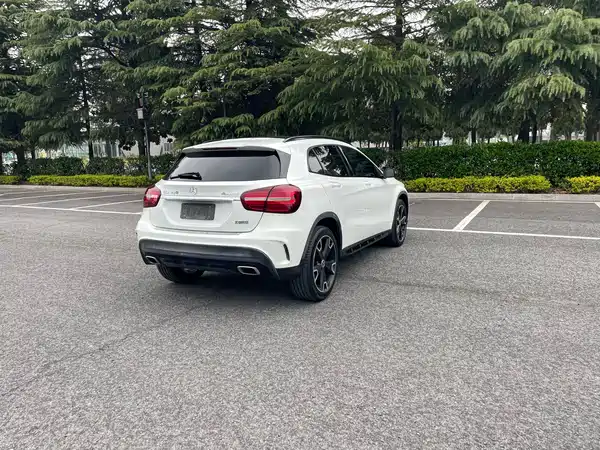 Mercedes-Benz GLA 2018