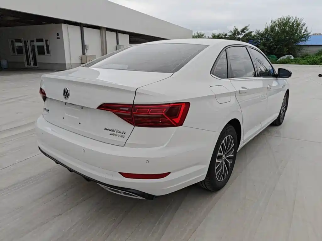 Volkswagen Sagitar 2021