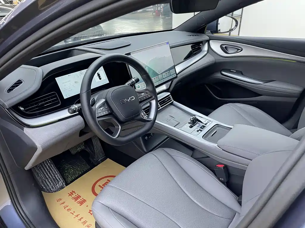 BYD Seal 07 DM-i 2025 — фото 4