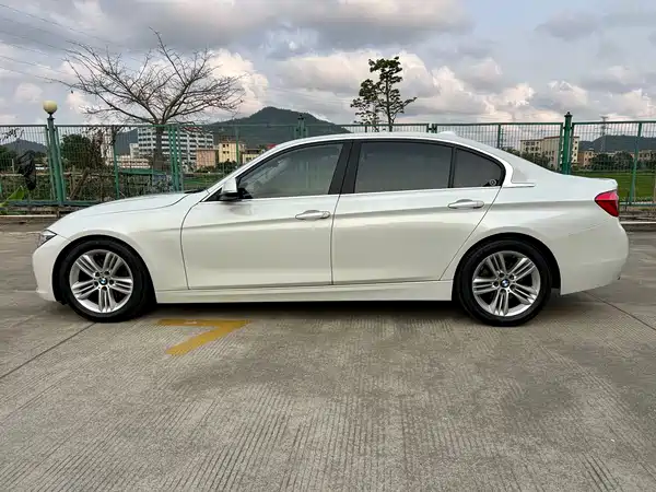 BMW 3 Series 2017