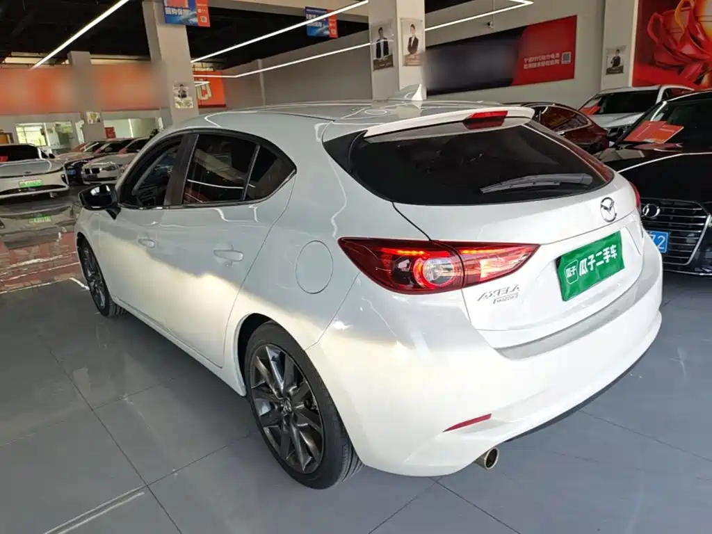 Mazda 3 Axela 2017